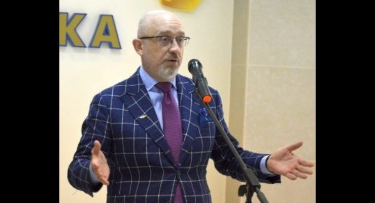 “Зрозумійте, у держбюджеті немає грошей для підвищення зарплат солдатам” – міністр оборони