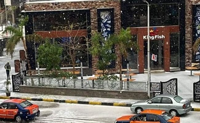 У перший день нового року на курорт Єгипту обрушилися сніг і град