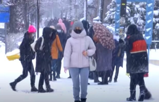 Сильні опади накриють Україну після свят: пощастить лише кільком областям