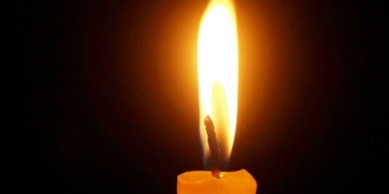 Відомий ведучий не повернувся з відпочинку з дружиною, з’явилися подробиці трагедії: “Лікарі намагалися допомогти”