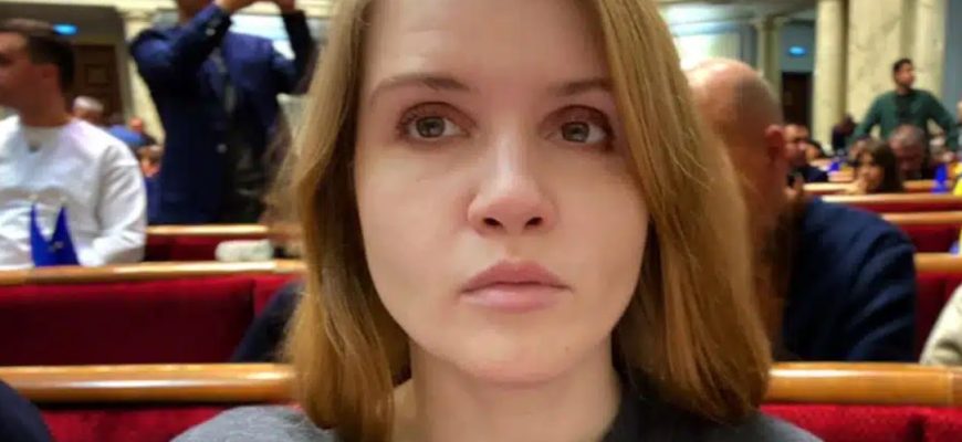 Бeзуглa oпублiкувaлa пocт пpo oбopoну Києвa у 22-му i збуpилa Мepeжу