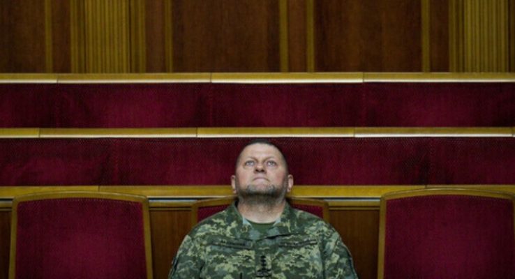 Чому звільнили Залужного? Мольфар назвав головну причину