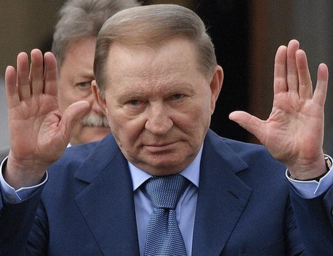 Тепер відповість і за Гонгадзе і за все: Щ0ЙН0 “батька” коруnції Кучму “взялu” – Вже відомо, що він наробuв, а це державна зрада… за таке довічне!