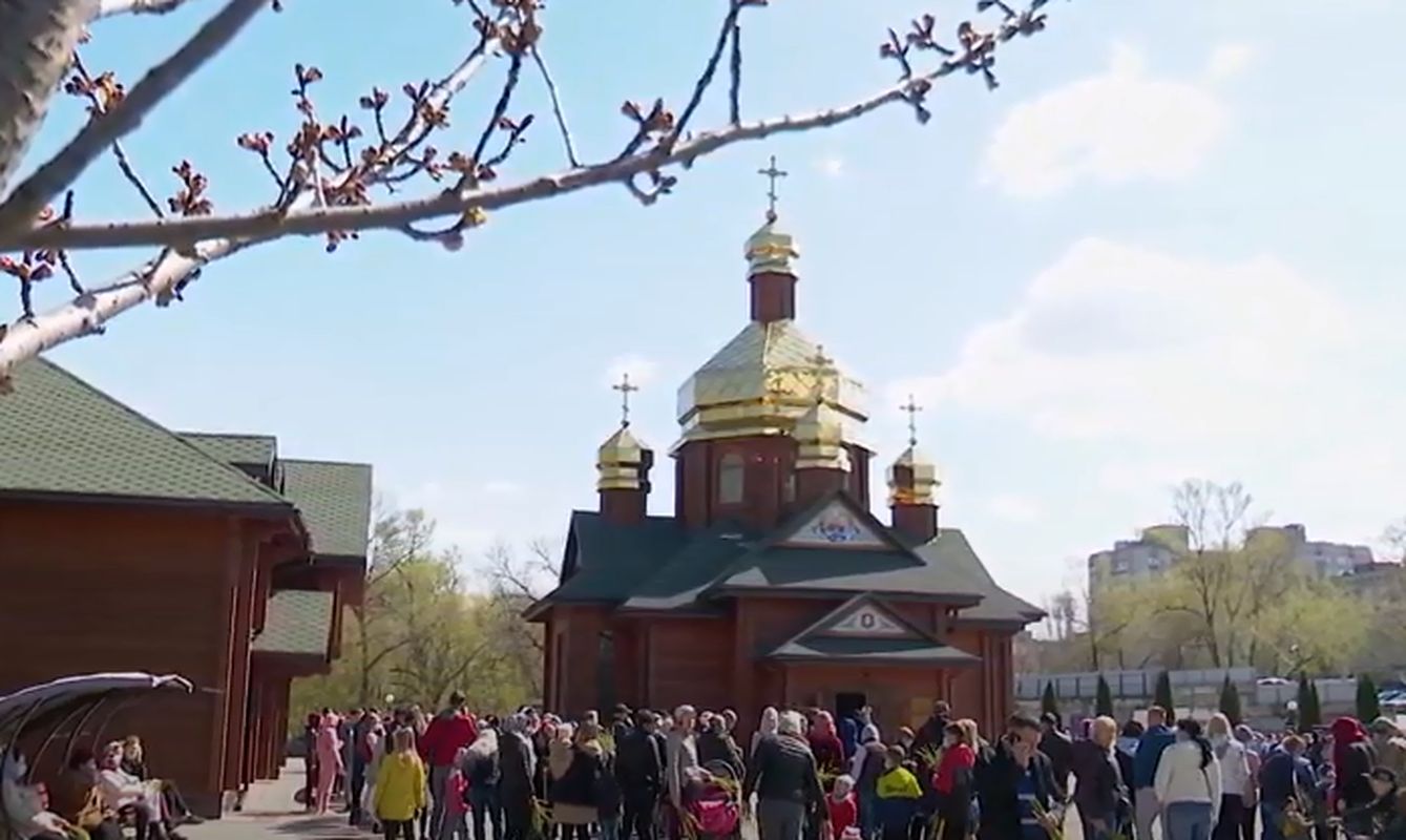 Не позичайте грошей, бо проблем не обберетесь: 26 квітня велике церковне свято, що заборонено робити