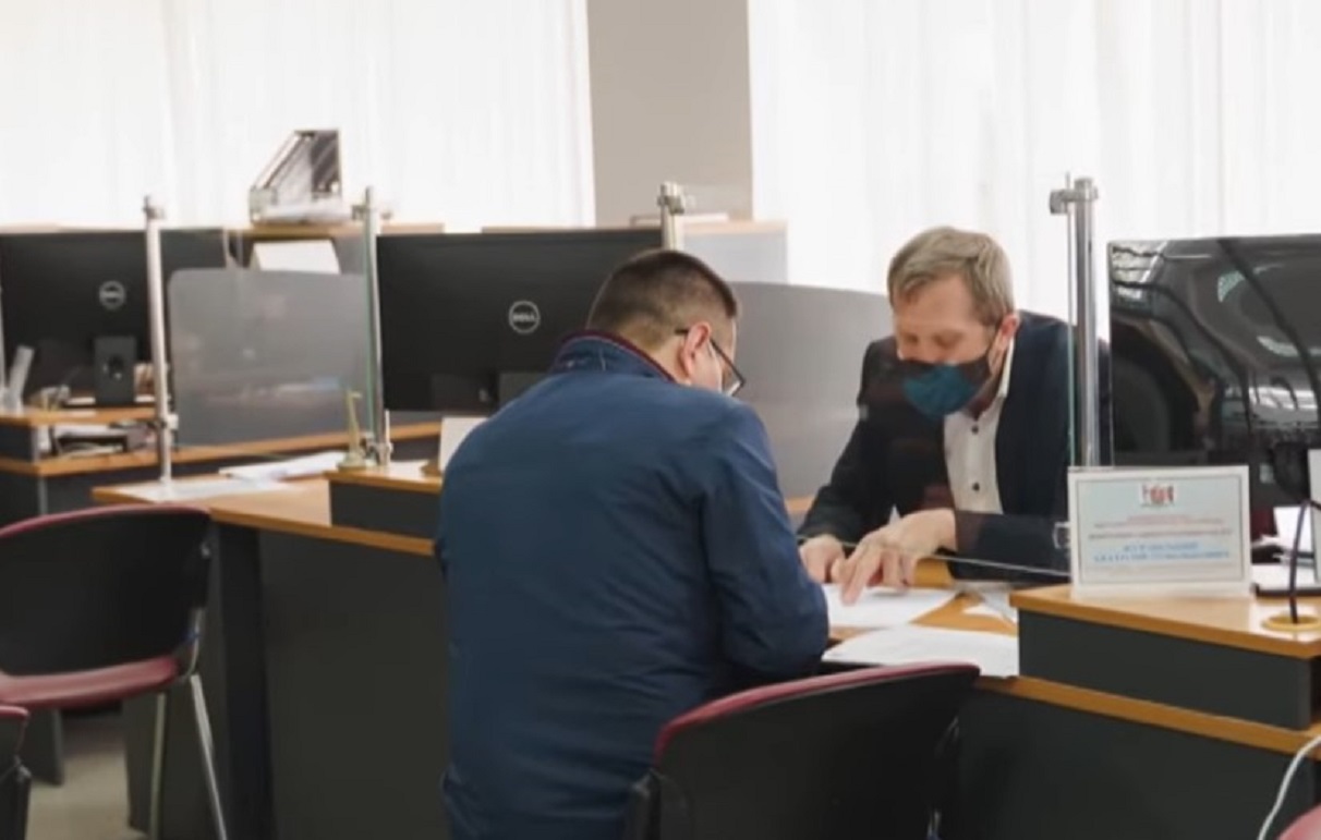 Працювати, як раніше, не вийде: для сотень тисяч українців радикально змінили правила