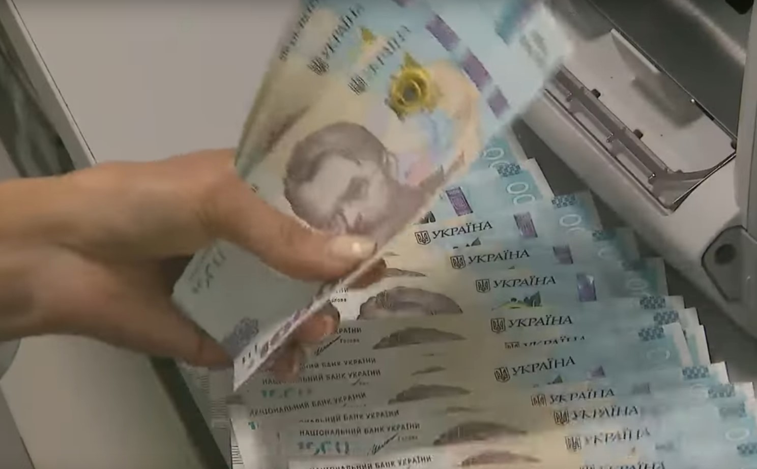 Жителі сіл озолотяться: держава надасть фіндопомогу на корів, кіз, землю – десятки тисяч грн в одні руки