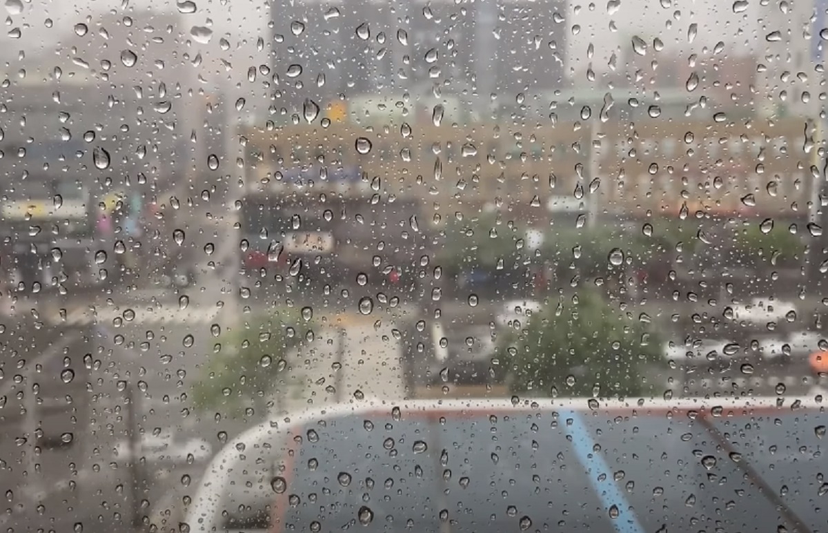 Різке похолодання та зливи: в Україну мчить дикий циклон