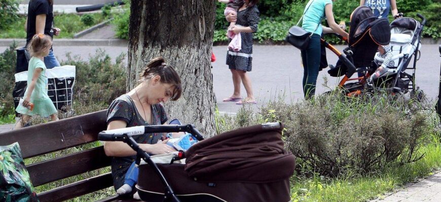 Три роки декрету – це багато: Кабмін хоче, щоб жінки швидше виходили на роботу