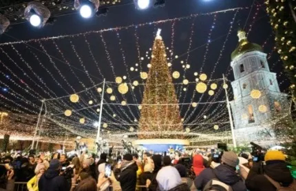 Свято наближається!🎄Головна ялинка у Києві буде, боже яка краса – в мережі показали фото
