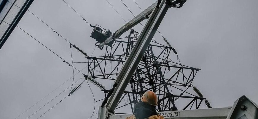 Для 6 областей та Києва: Укренерго заявило про дуже складну ситуацію з електроенергією – чи буде сьогодні світло