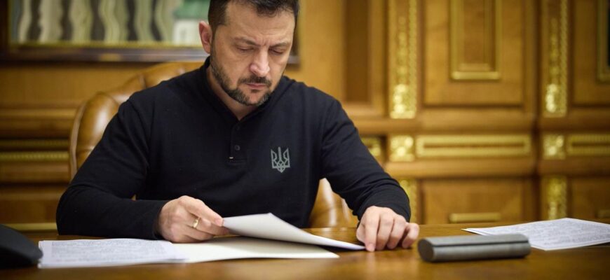 Зеленський готує екстрене звернення – як житиме Україна далі