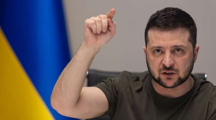 Зеленський зробив нецензурну заяву про Путіна і запустив новий тренд в мережі (відео)