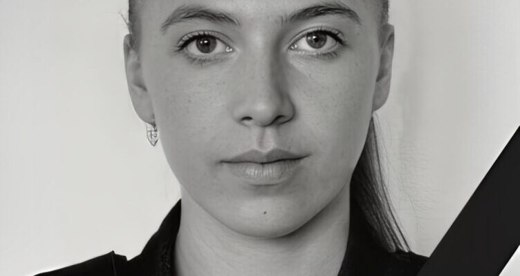“Їй було всього 22 роки.”: Ранкова звістка сколихнула цілу Україну… Загинула лейтенантка поліції Іванна Луканюк. Деталі трагедії