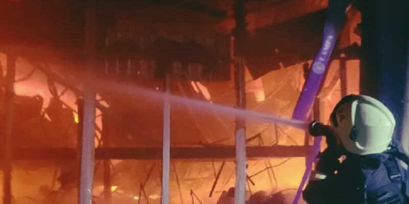 Ворожий дрон влетів у багатоповерхівку на Київщині. Стали відомі страшні наслідки