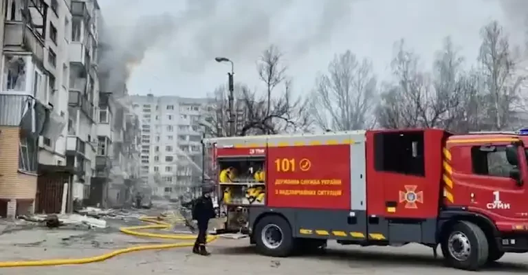 Терміново! Ворог завдав ракетного удару по центру міста. Срашні наслідки. Відео
