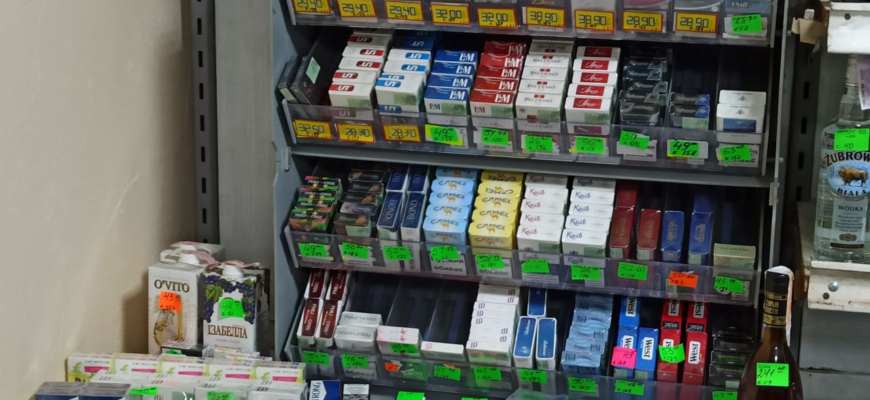 Плюс 40 грн за пачку: в Україні рекордно подорожчають цигарки – закон уже підписано