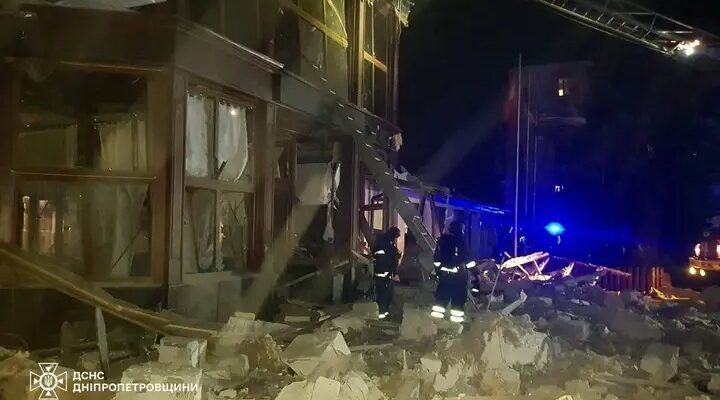 Ворог вдарив балістикою по готелю. Під завалами люди. Жахливі наслідки. Відео