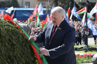 Не впорався з вінком: прокляття Януковича спіткало Лукашенко