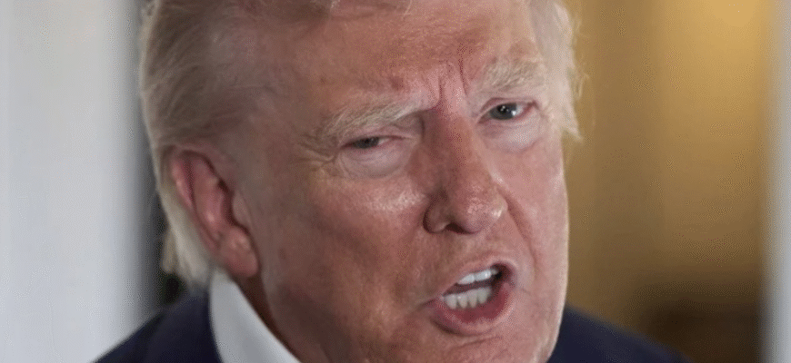 “Війна б закінчилася за день”: Трамп заявив, що рятує Україну від Росії. Більше…