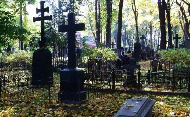 Мовчки йти не можна: що треба сказати йдучи з цвuнтаря