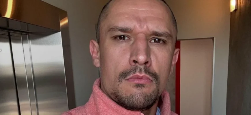 “Холостяк” Тарас Цимбалюк показався в обіймах дівчини