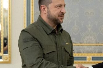 Примирення у Ватикані: подивіться, кому Зеленський потис руку