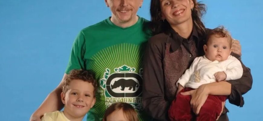 Весілля сина-воїна та новий шлюб вдови: як живе родина Пелиха