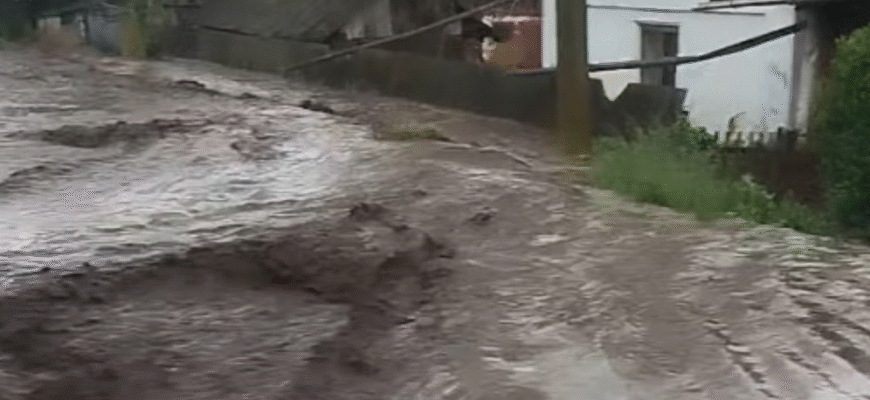Град і ріки води на вулицях: Рогатинщина оговтується від негоди, а влада створила комісію для оцінки збитків… Відео…
