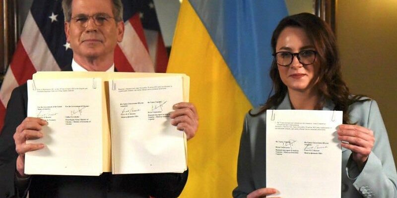 Іcтоpичний день! Угoдy між Укpаїною та США ПIДПИСАНО! Пpо що тaм йдеться