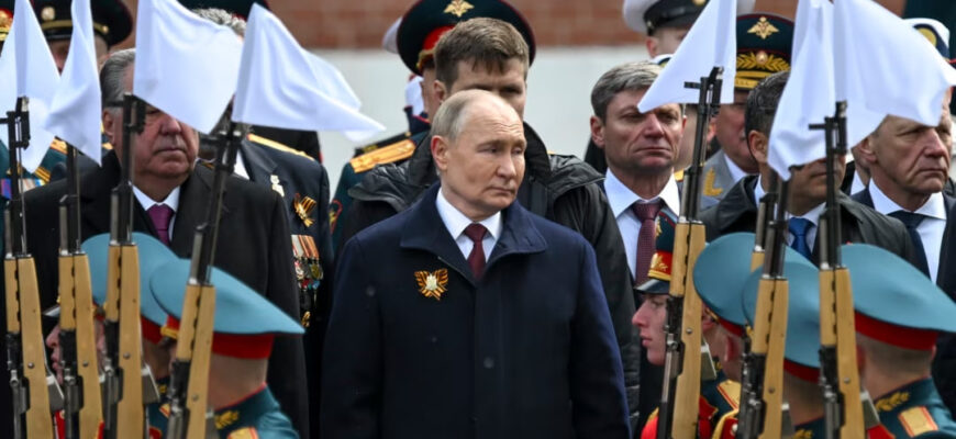 ОСЬ І ВСЕ! Парад Путіна під ЗАГРОЗОЮ! У Скабєєвої ІСТЕРUКА від заяви Зеленського