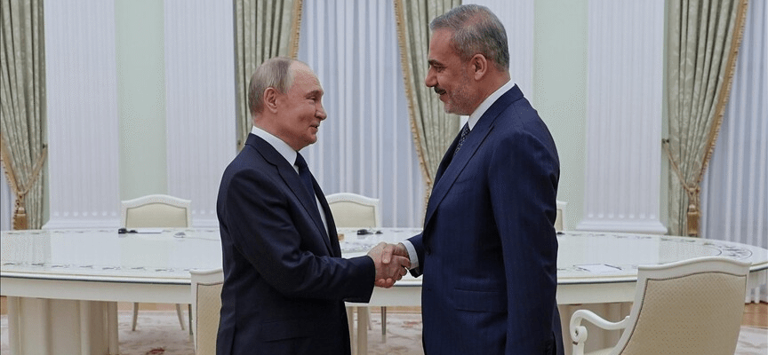 Турецький міністр закордонних справ у Москві: чи вдасться зупинити війну в Україні?