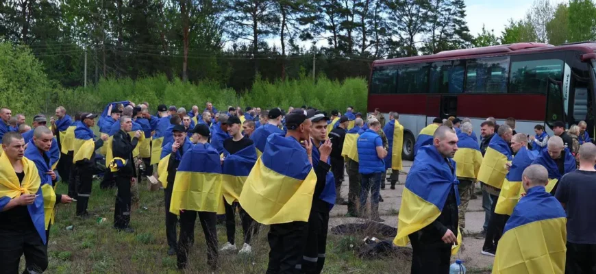 Наші – вільні. Наші – вдома: відбувся новий обмін полоненими Наші – вільні. Наші – вдома: відбувся новий обмін полоненими
