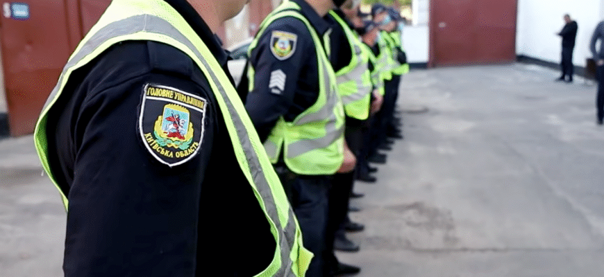 Повинен знати кожен водій: повний перелік причин, що дають право копам зупинити авто