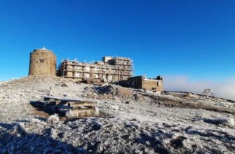 Сніг і мороз у травні: на горі Піп Іван лютує негода (фото)