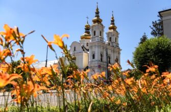Коли Трійця, Петра і Павла, Іоана Предтечі: православний календар на червень 2025