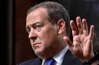 У Стамбулі загриміли погрози: Медведєв перейшов на шантаж