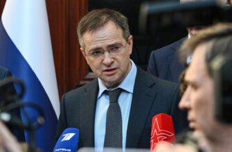 Мединський у Стамбулі втік від преси через питання про авіабази