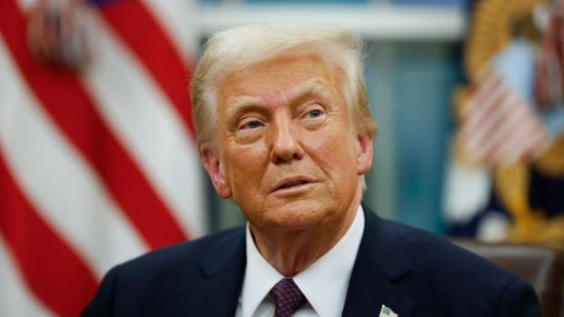 “Має великі очікування”: Волкер пояснив, чому Трамп тисне лише на Україну