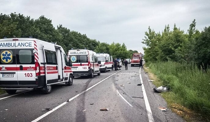 Мотоpошна авaрія на Хмeльниччині сколuxнула Укpаїну: сеpeд жеpтв – дитина