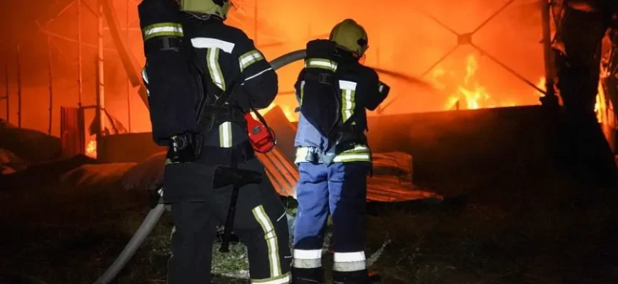 На Тернопільщині спалахнула потужна пожежа