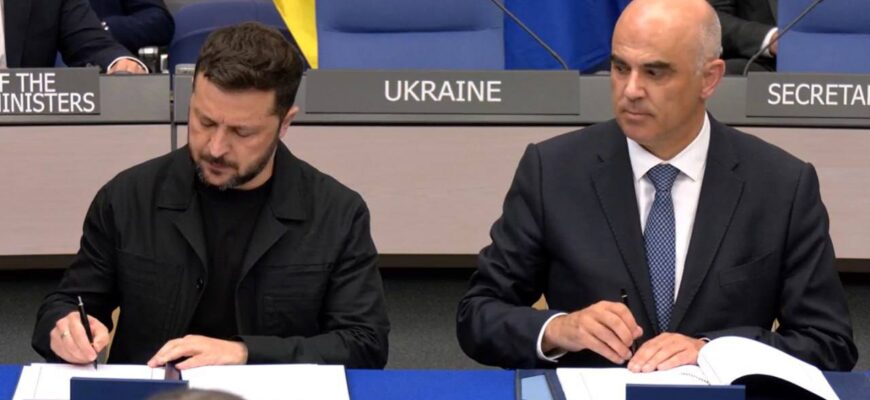 Зеленський у ПАРЄ щойно підписав історичну та дуже важливу для нас угоду. Про що вона