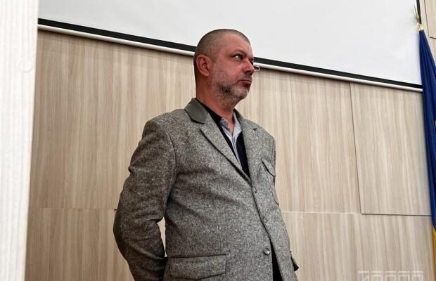 Поспішав на обід: Черкаський депутат пішки збив велосипедиста – у потерпілого перелом черепа
