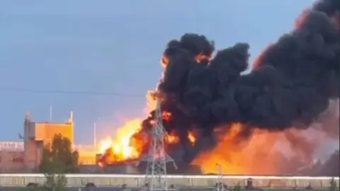 Терміново 🚨 Дрони зранку атакували завод який створює навігаційну та військову техніку