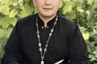 У 0тця запитали, “Чи потрібно цілуватu покійнuка на похор0ні?”: священник здuвував відповіддю