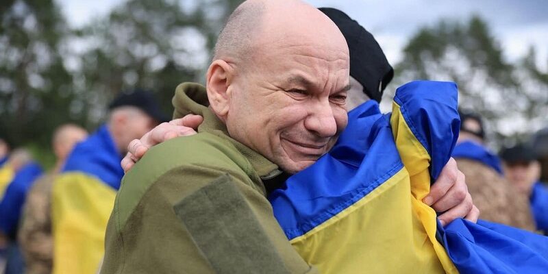 Відбувся новий обмін полоненими: більшість із них були у полоні з 2022 року