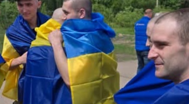 Україна повернула з російського полону військових, молодших за 25 років (фото)