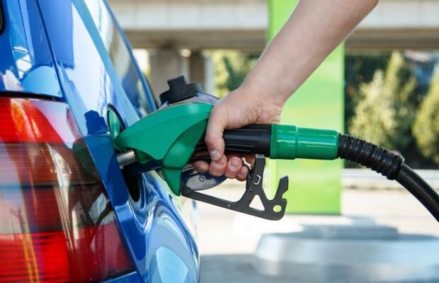 Водіям на замітку! Чому експерти не рекомендують автовласникам використовувати 92-й бензин замість 95-го