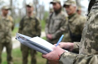 “Я взагалі міг би тебе застрелити!”: Хмельницька адвокатка поскаржилась на погрози й тілесні ушкодження з боку працівників ТЦК
