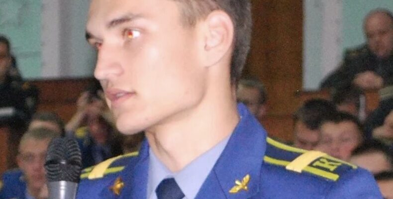 Загuнув під час відбивання атаки РФ: що відомo про льотчика F-16 Максима Устименка (фото)