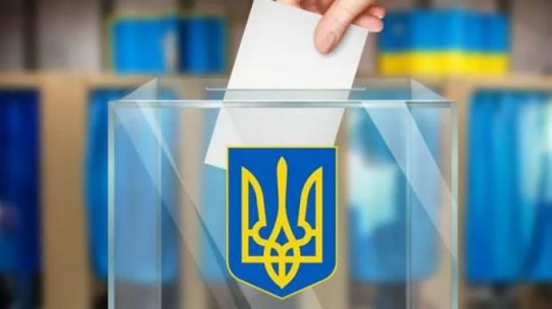 Залужний із Зеленським – нога в ногу, але у другому є фаворит: За кого проголосували б українці на виборах – результати опитування